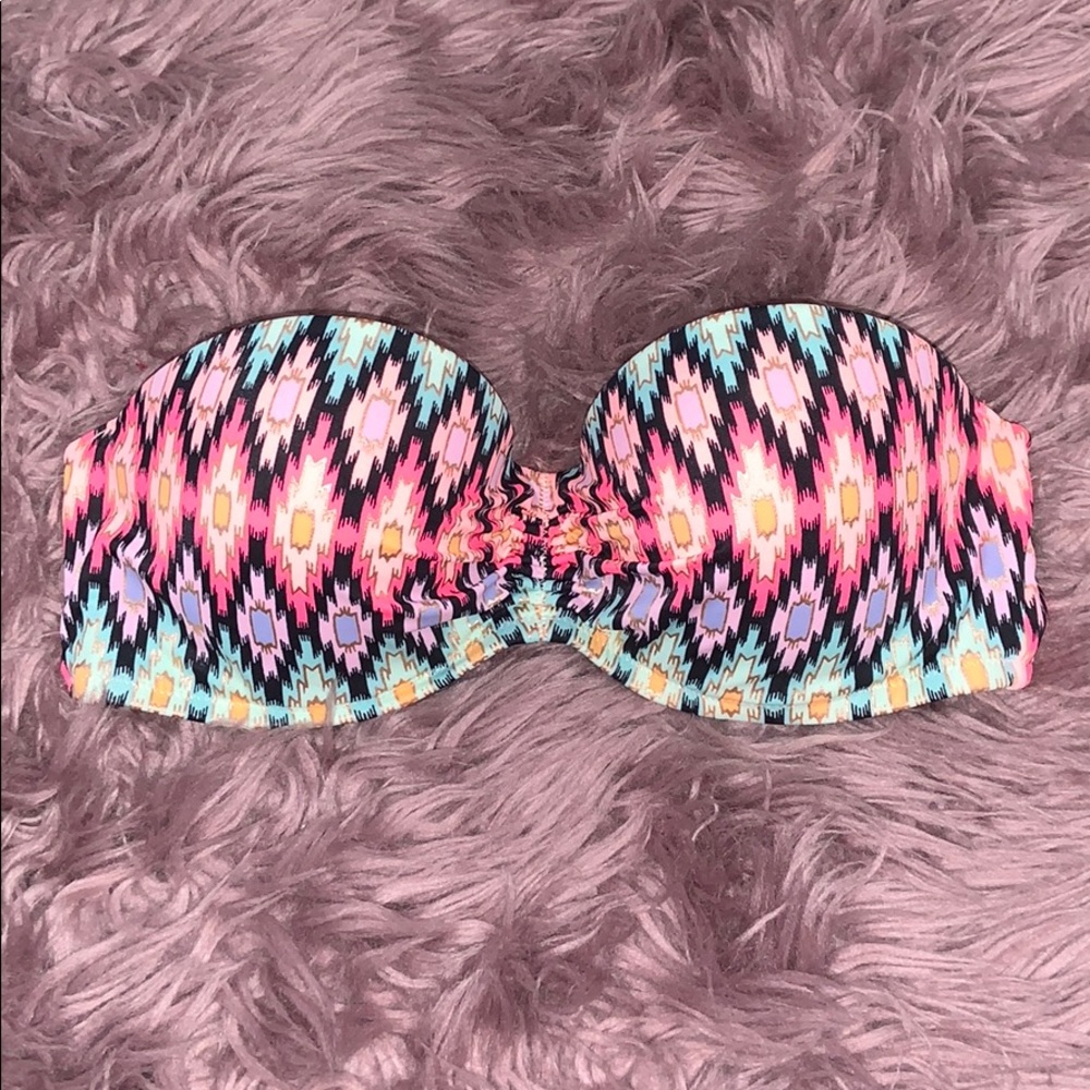 Strapless Victoria’s Secret bathing suit